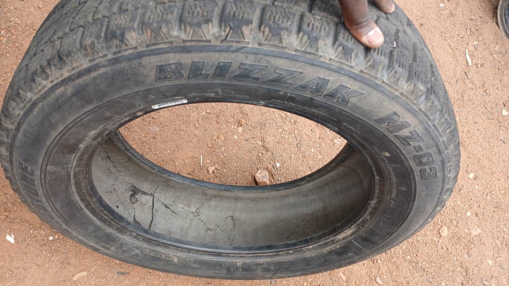 215/60 R17 Bridgestone - Mogoditshane Block 5