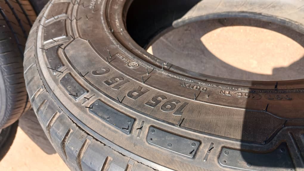 195/R15C MICHELIN (MOGODITShANE SEFALANA JUNCTION)