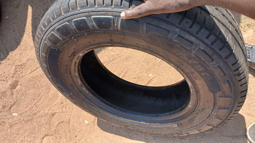 195/R15C MICHELIN (MOGODITShANE SEFALANA JUNCTION)