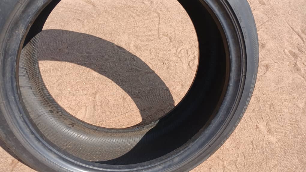 215/45 R18 Bridgestone (MOGODITSHANE SEFALANA JUNCTION)