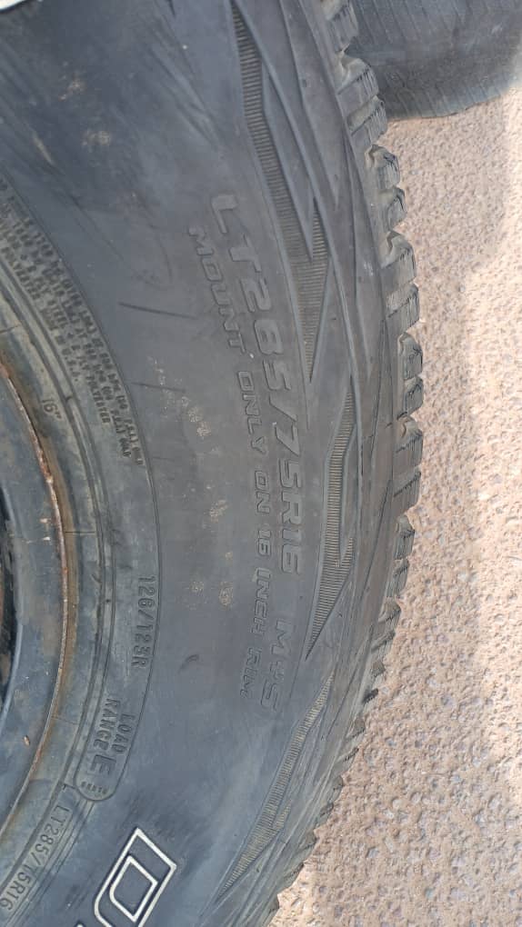 LT 285/75 R16 Cooper / Discover (Mogoditshane / Gabane Road / Engine Junction)