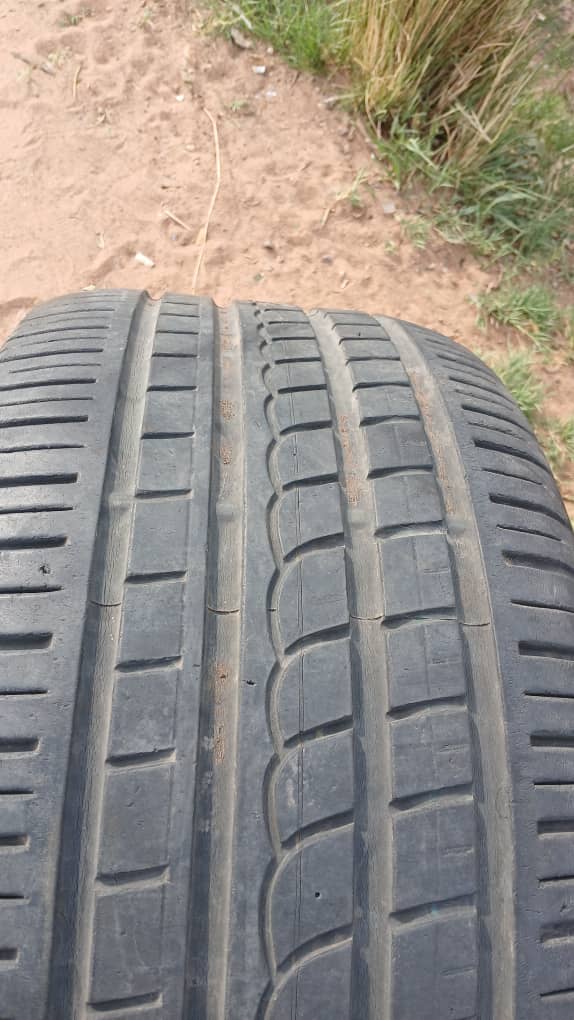 275/35 R20 Pirelli (Mogoditshane / Gabane Road / Engine Junction)