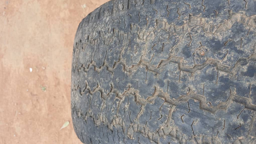 265/65 R17 Goodyear (Gabane Junior Secondary)