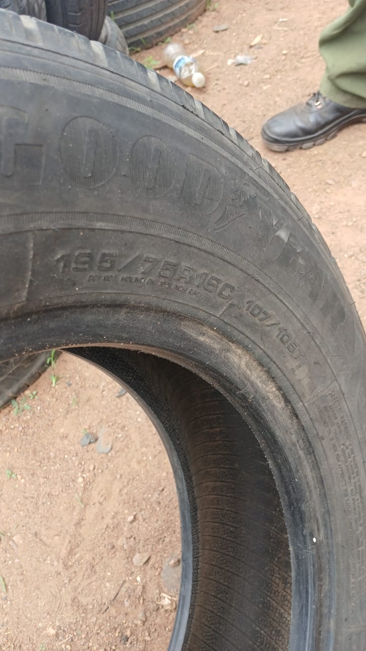 195/75R16C Goodyear (Mogoditshane Block 9 Robots)