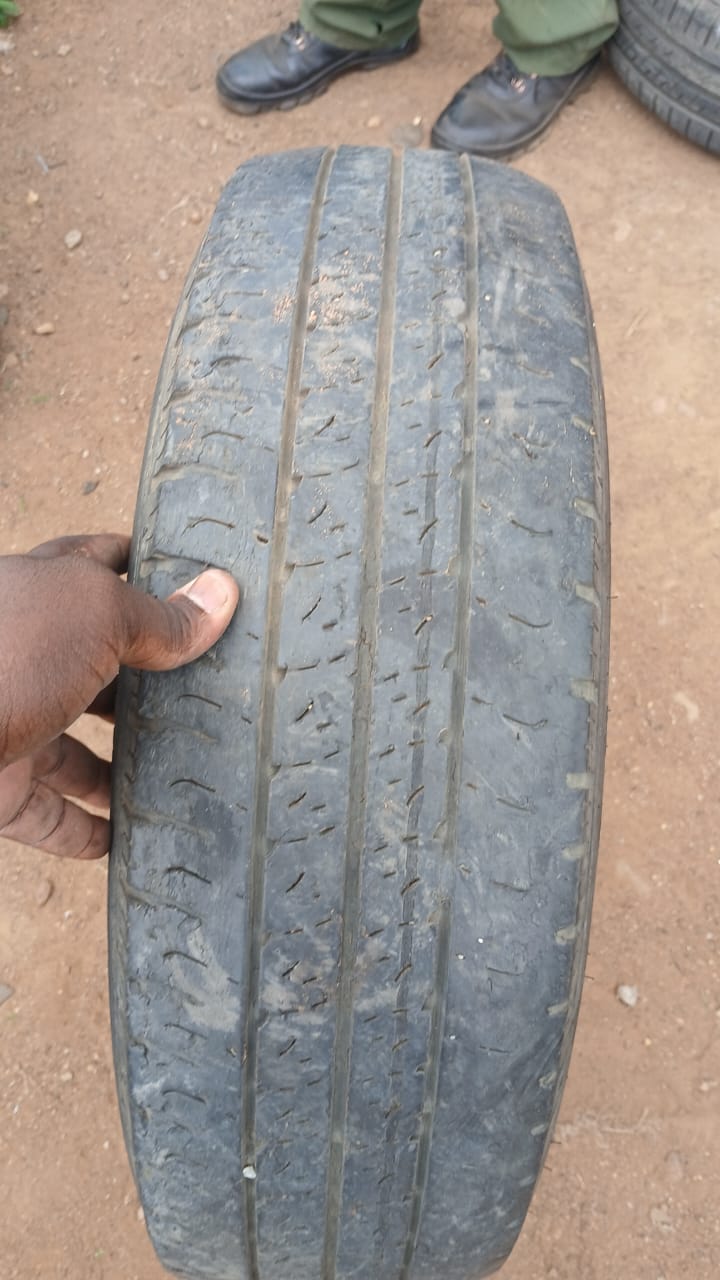 195/75R16C Goodyear (Mogoditshane Block 9 Robots)